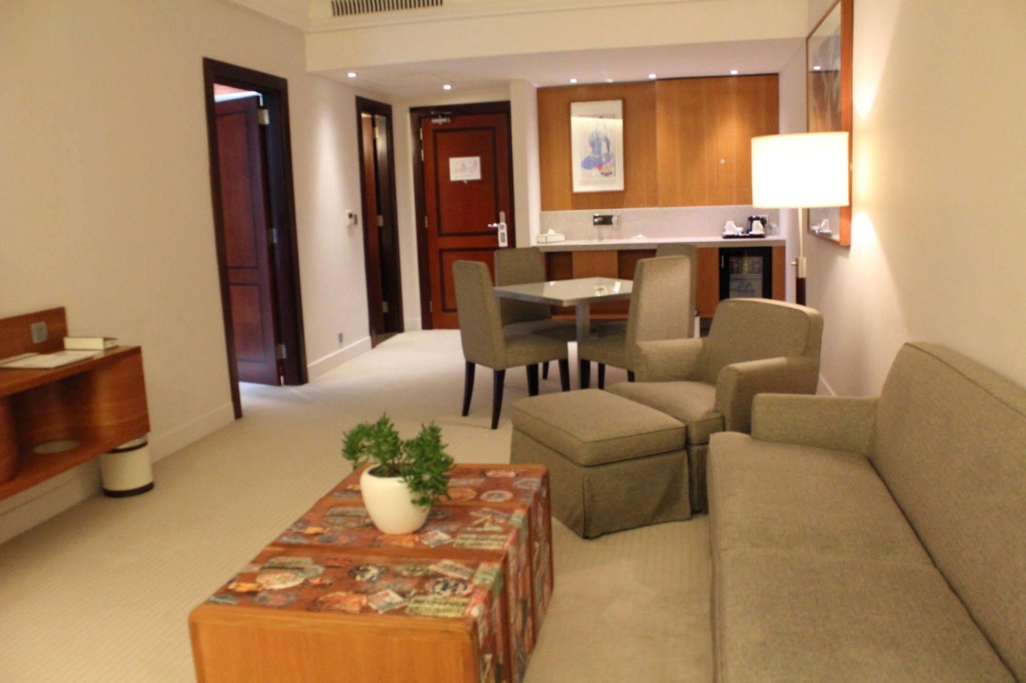 K108 Hotel Doha Buitenkant foto
