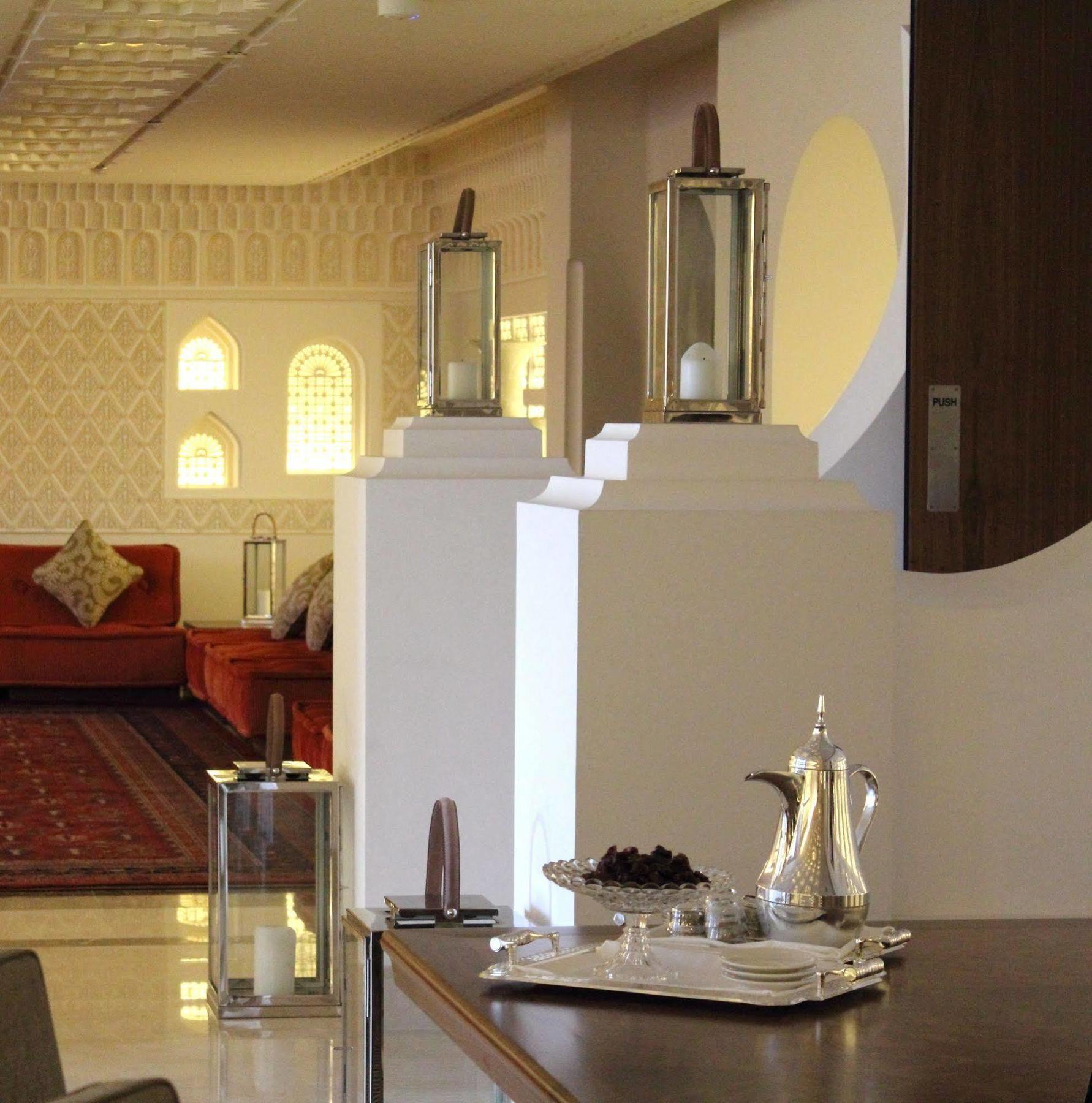 K108 Hotel Doha Buitenkant foto