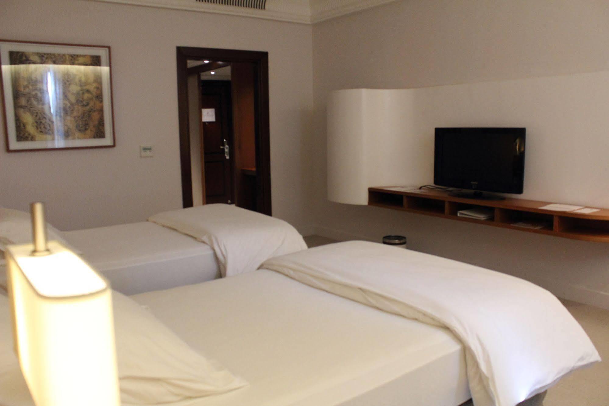 K108 Hotel Doha Buitenkant foto